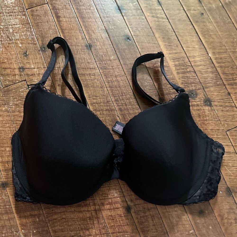 Victoria’s Secret black lace 34D sexy lingerie Demi bra